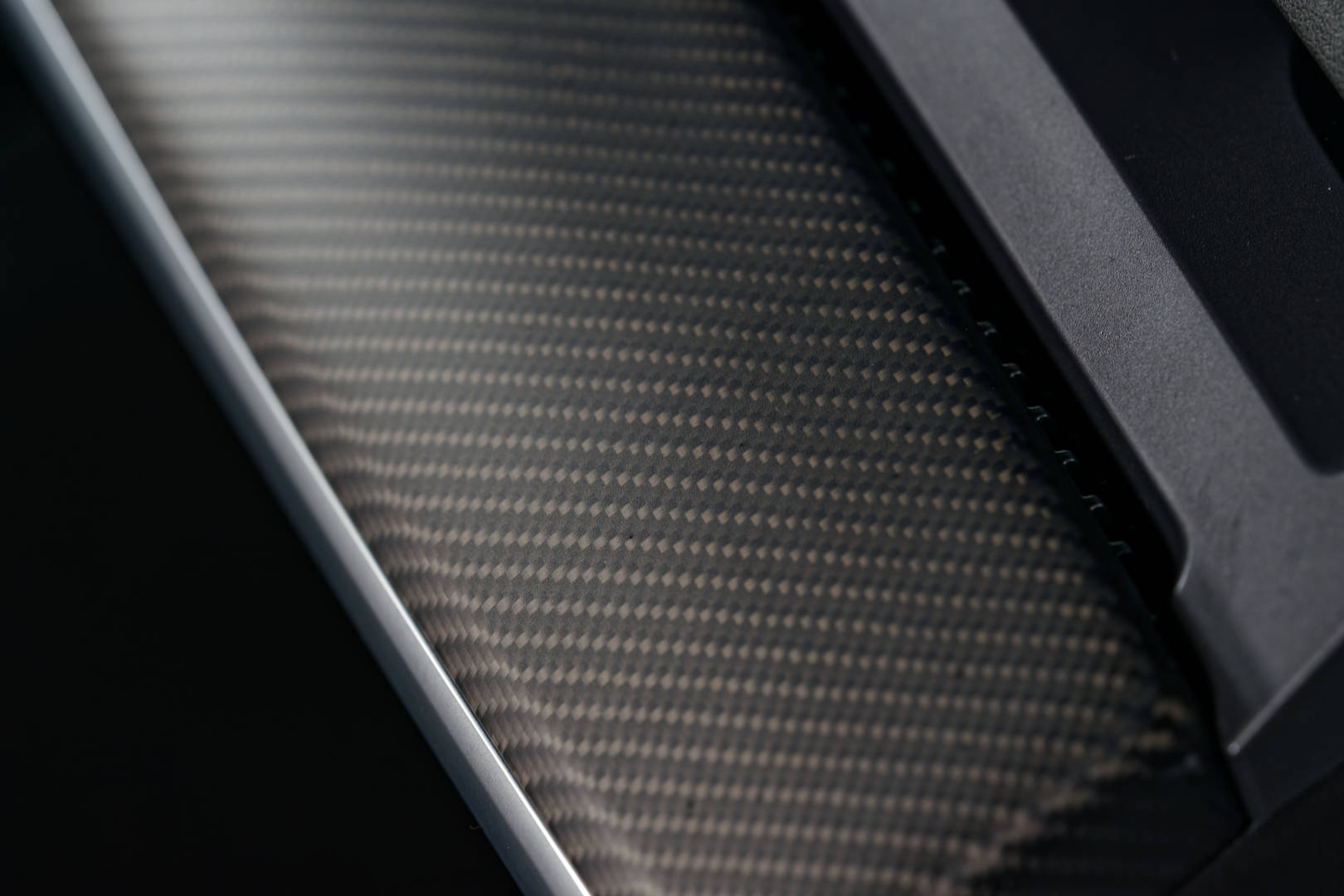 How to Know if your Tesla Carbon Fiber Accessory is Made with Real Carbon Fiber