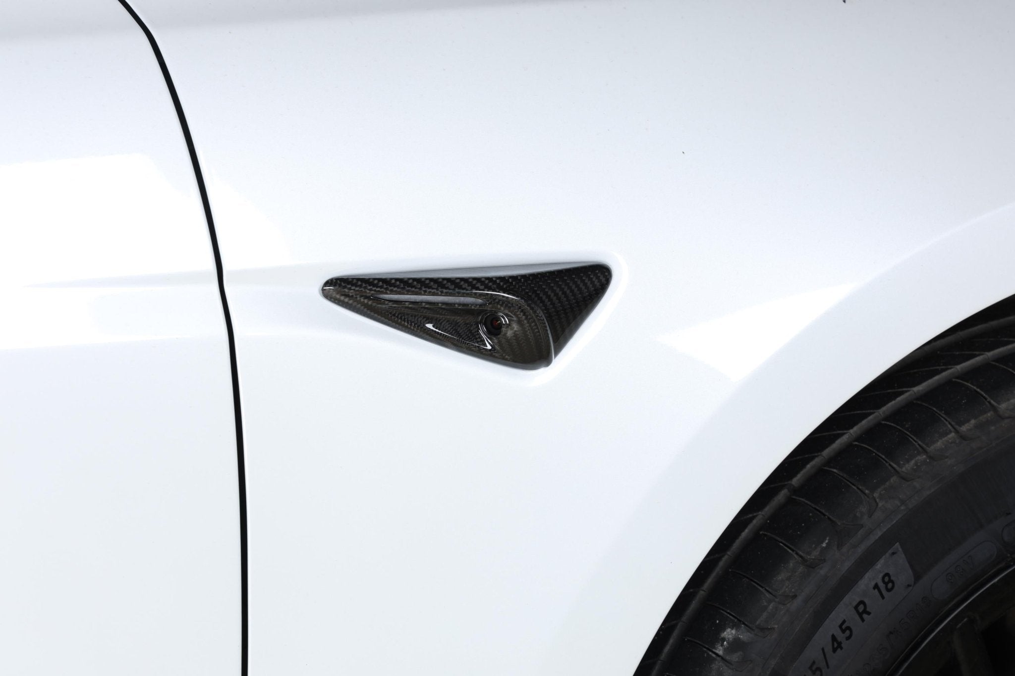 Dry Carbon Fiber All-Inclusive HW4.0 Version Camera Cover for Tesla Model 3 Highland (Gloss)